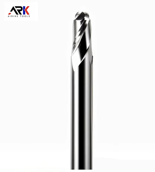 Come selezionare la velocità di rotazione per le frese saldate? La Fabbrica spiega