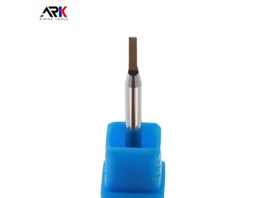 Spiega Zongyeda-Rotazione in senso orario o antiorario per frese per lavorazione del legno?