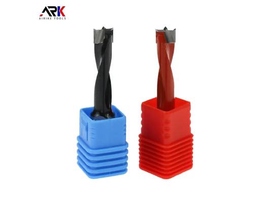 Quali sono i vantaggi delle frese nella lavorazione dei raccordi per strumenti a vento?